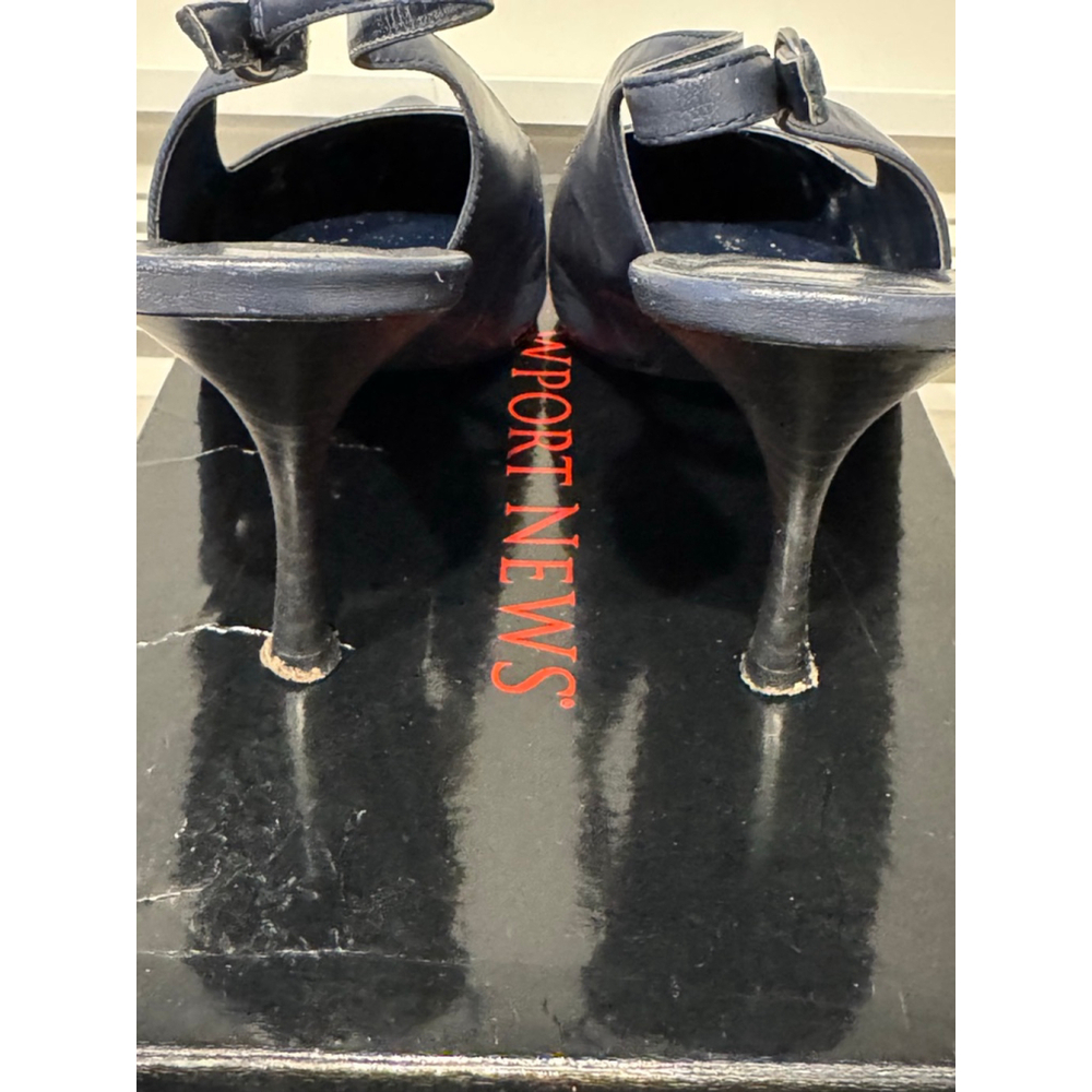 Women's Newport News Navy Leather Slingback Heels Size 10 - Picture 3 of 10